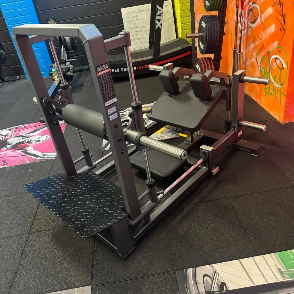  JAWS Strength 3D Smith Hip Thrust