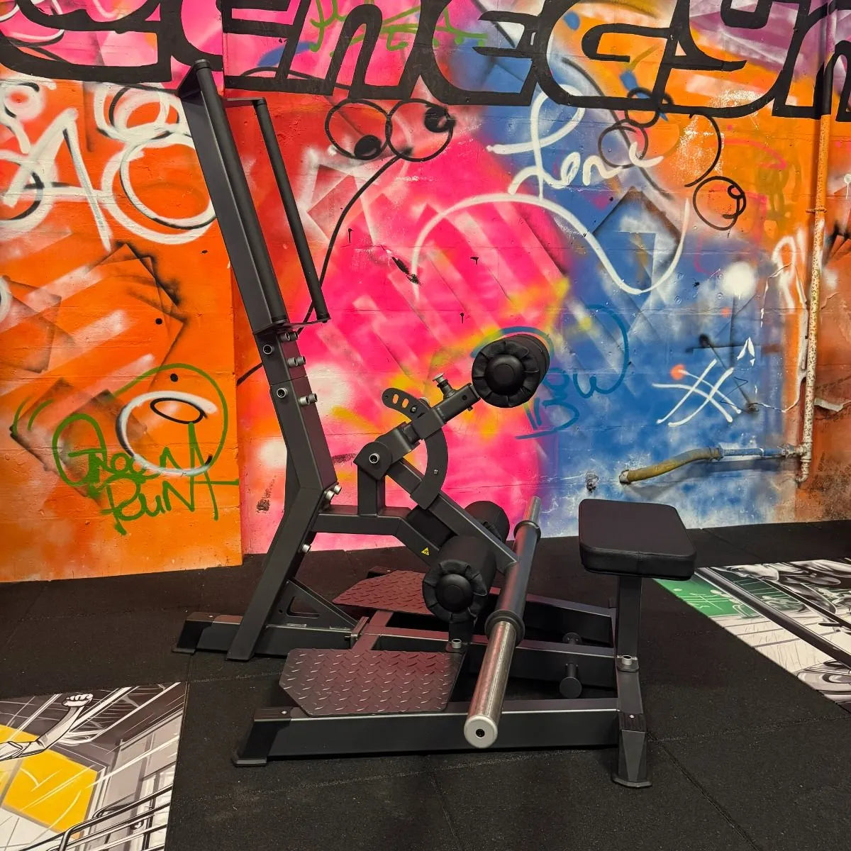  JAWS Strength Standing Hip Thrust Machine
