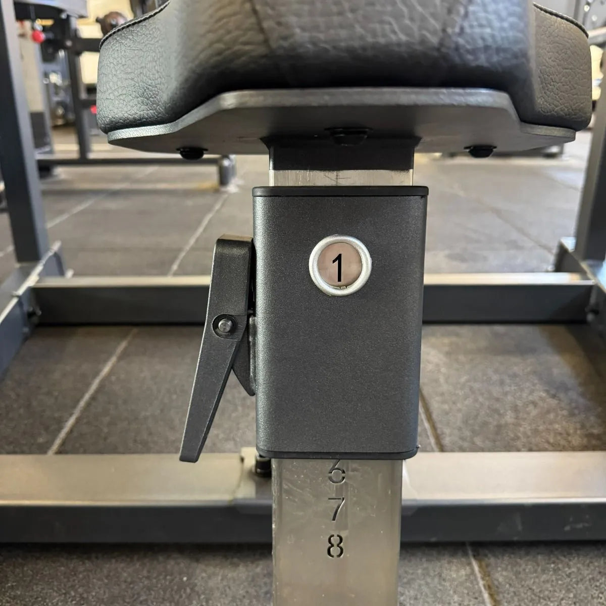  JAWS Strength Vertical Smith Chest Press